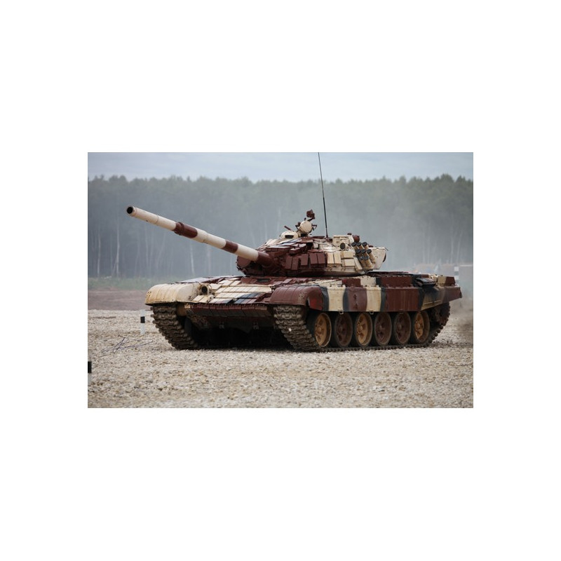 Trumpeter 09555 Сборная модель танка Т-72Б1 (с реактивной броней КОНТАКТ-1) (1:35)