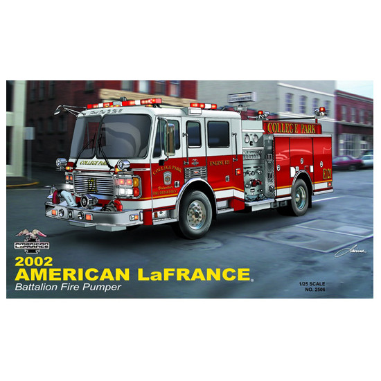 Trumpeter 02506 Сборная модель пожарной машины American LAFRANCE Eagle Fire Pumper 2002 (1:25)