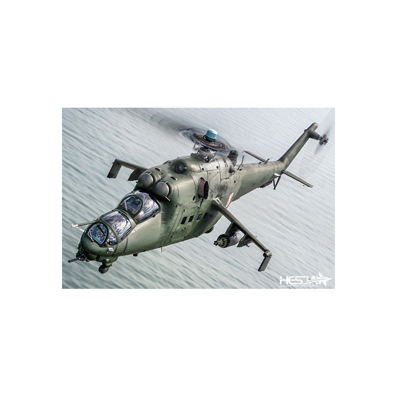 Trumpeter 05812 Сборная модель вертолета Ми-24Д Hind-D (1:48)