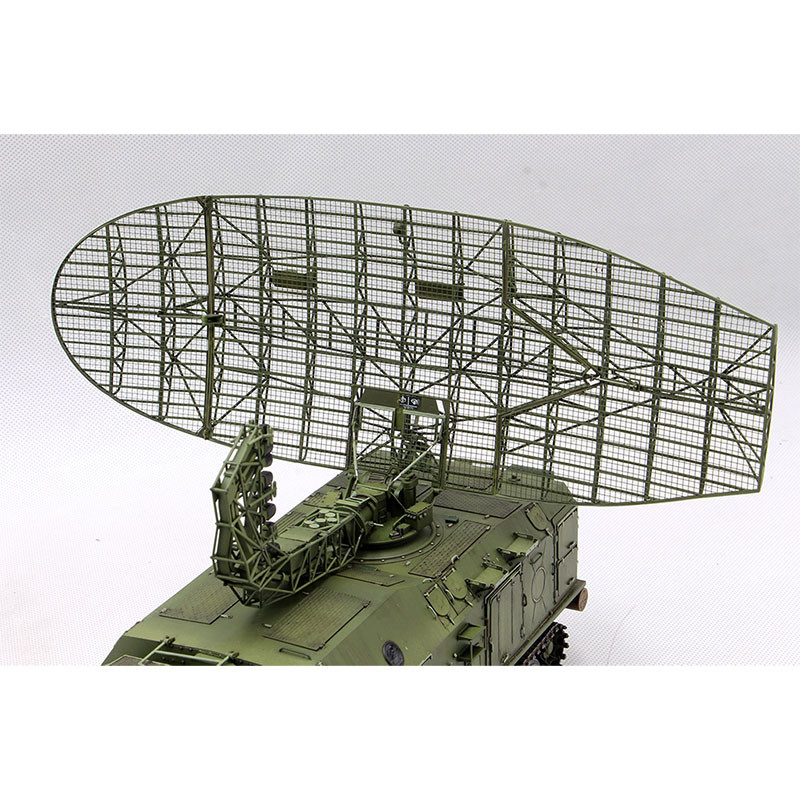 Trumpeter 09569 Сборная модель P-40/1S12 Long Track S-band Acquisition Radar (1:35)