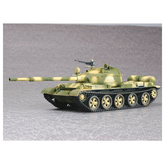 Trumpeter 00377 Сборная модель танка Т-62 обр 1972 г (1:35)