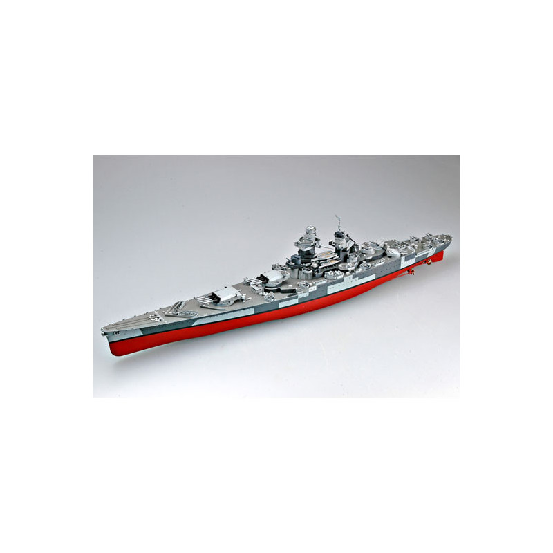 Trumpeter 05311 Сборная модель корабля линкор "Ришелье" (1:350)